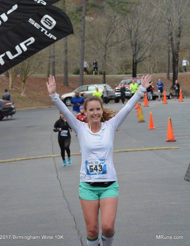 wine10k's tweet photo. THANK YOU to everyone who participated at the 2017 Wine 10K! Shout out to our amazing sponsors &amp; volunteers for making such a special event! https://t.co/U37DP1VvnR