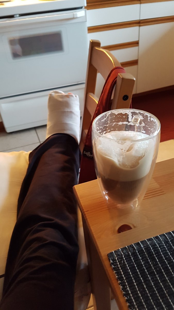 Warming up + caffeinating! Tonight we hobble to <a href="/passengermusic/">Passenger</a>!!! My B-Day gift. #MTL #blizzard can't keep us away! #brokenleg #positivity