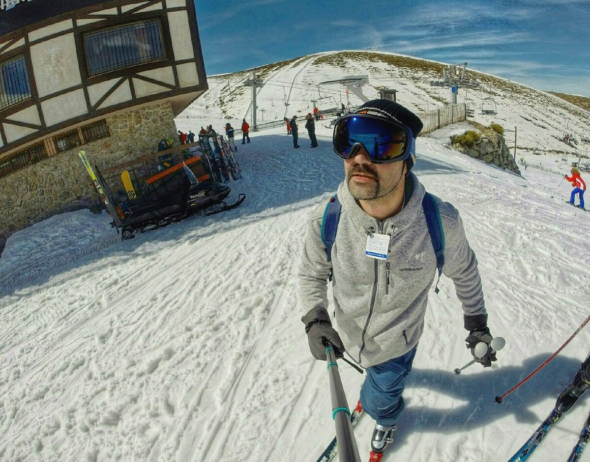 wextremelife's tweet photo. Esquí al Sol
#gopro #goproes #goproski #goprolife #ski #esqui #valdesqui #nieve #sol #goodday #valdesqui #awesome https://t.co/D91D1g35Bv