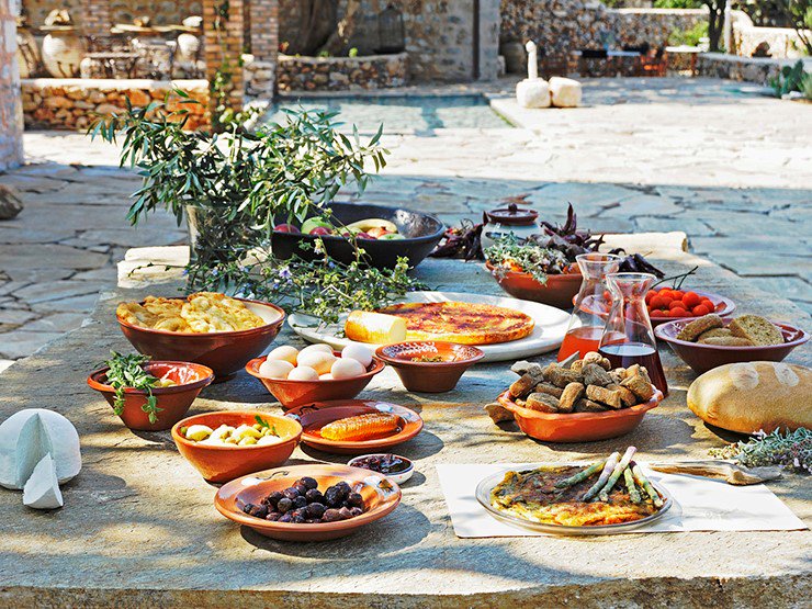 GreekDiningClub tweet picture