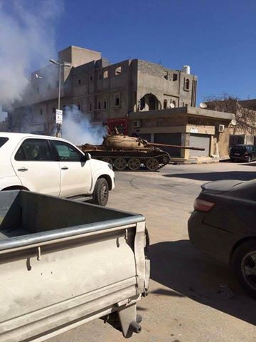 GANmonitor's tweet photo. مرة أخرى مليشيات الدمار في #طرابلس وحرب في الشوارع مع السكان.. نسأل الله السلامة للأبرياء وأن يحميهم لأنه في الوضع الحالي لا يوجد من يحميهم https://t.co/n6MJ3BCuKK