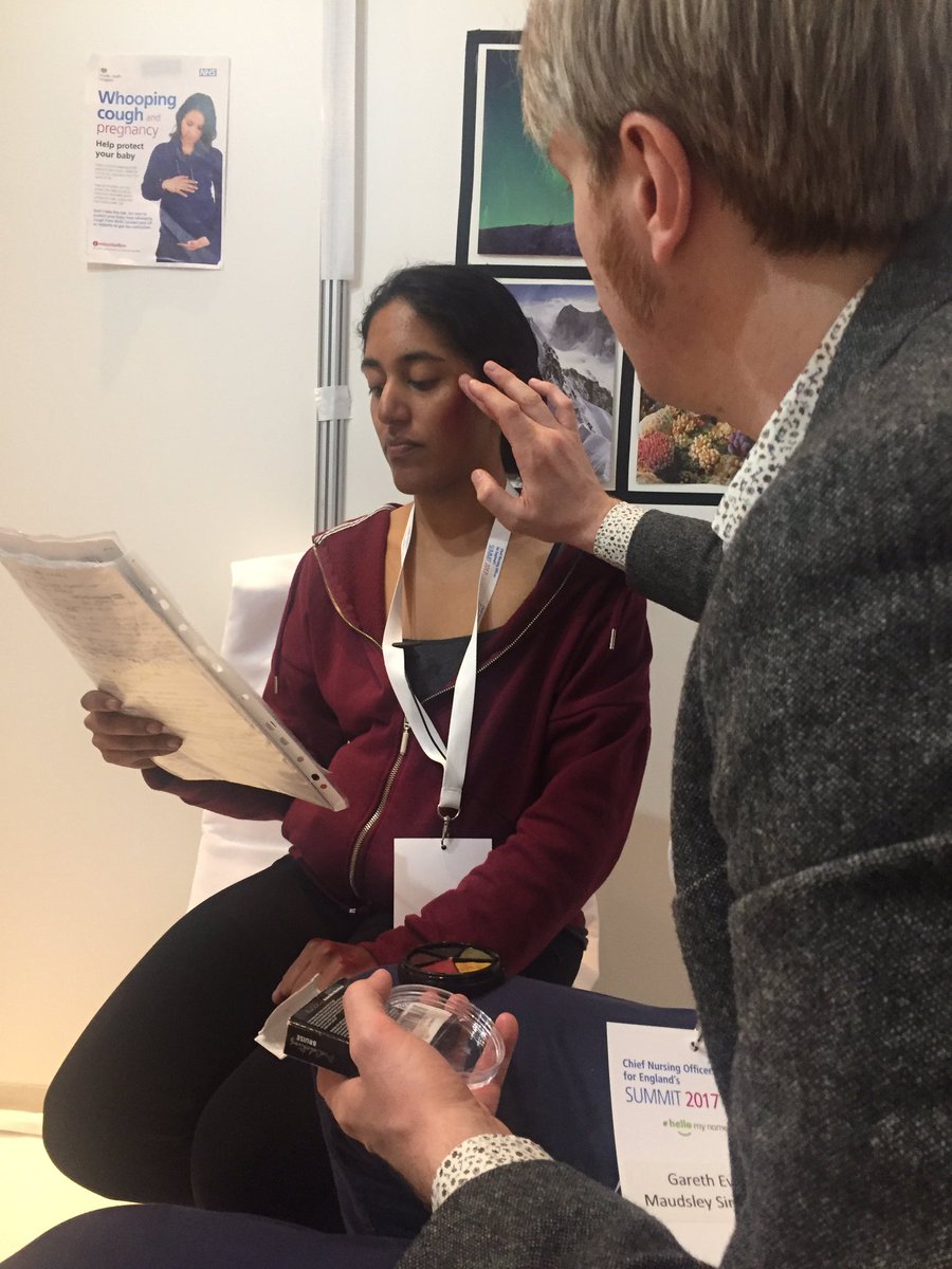 MaudsleySim's tweet image. Tech team in action @6CsLive fir #CNOSUMMIT #livesimulation #mentalhealth