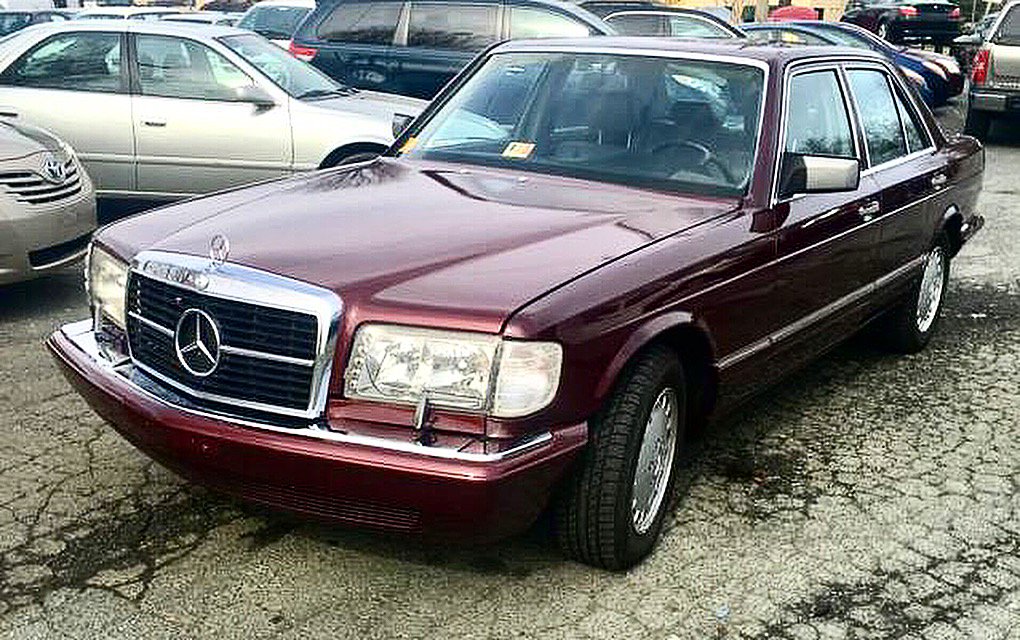 DowntownAutoLLC's tweet photo. Mercedes-Benz will always be one of our favorites! How could you say no to a face like this??? #Mercedes #classic #style https://t.co/n3CSXLbaYP