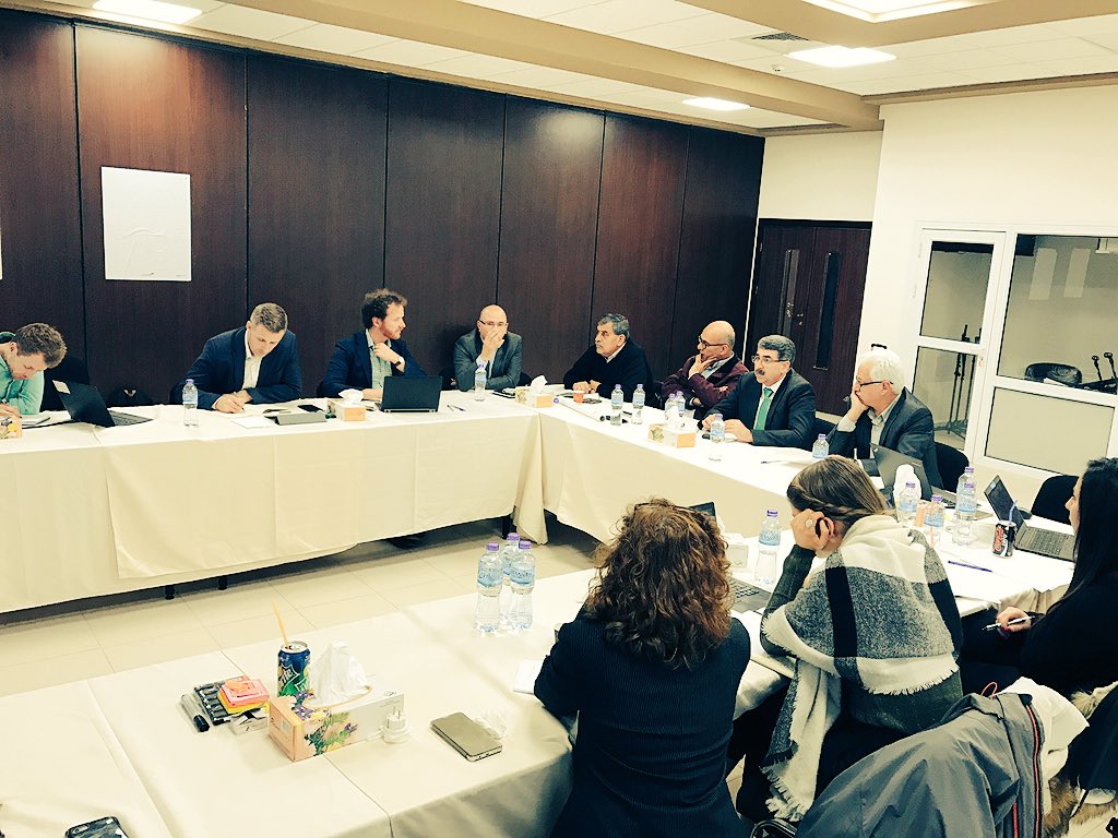 Ramallah Chief Resilience Officer <a href="/100ResCities/">100RC (LEGACY)</a> &amp; <a href="/AECOM/">AECOM</a> present 2 Mayor Mousa Hadid of <a href="/ramallahcity/">Ramallah City</a> key opprtunities 4 city's resilience!