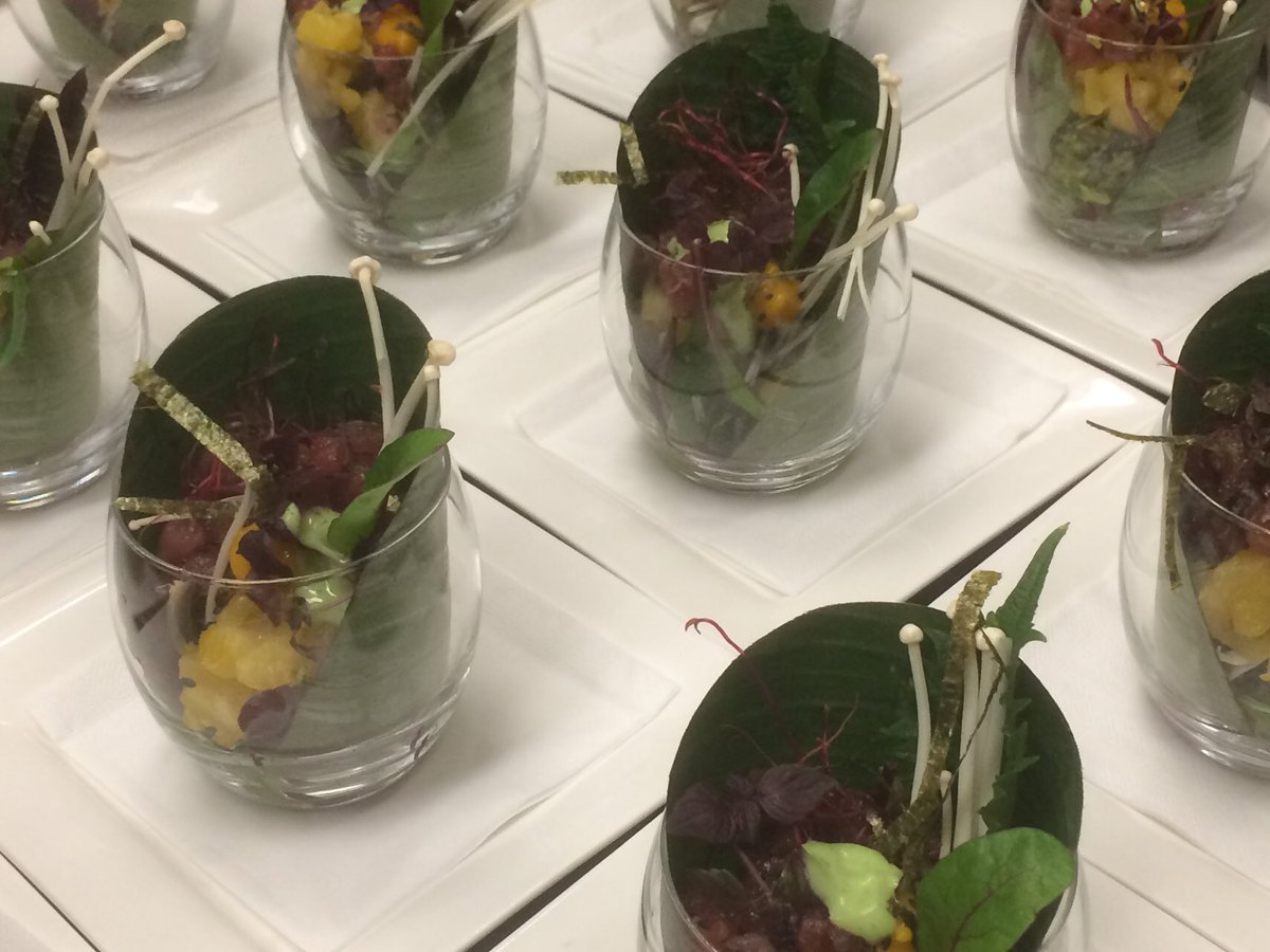 TonFreriks's tweet image. As zondag lazy Sunday Afternoon bij De Vier Seizoenen. Vanaf 14.00 uur. Wijn, muziek, lekkere happen en gezelligheid. Reserveren 418023