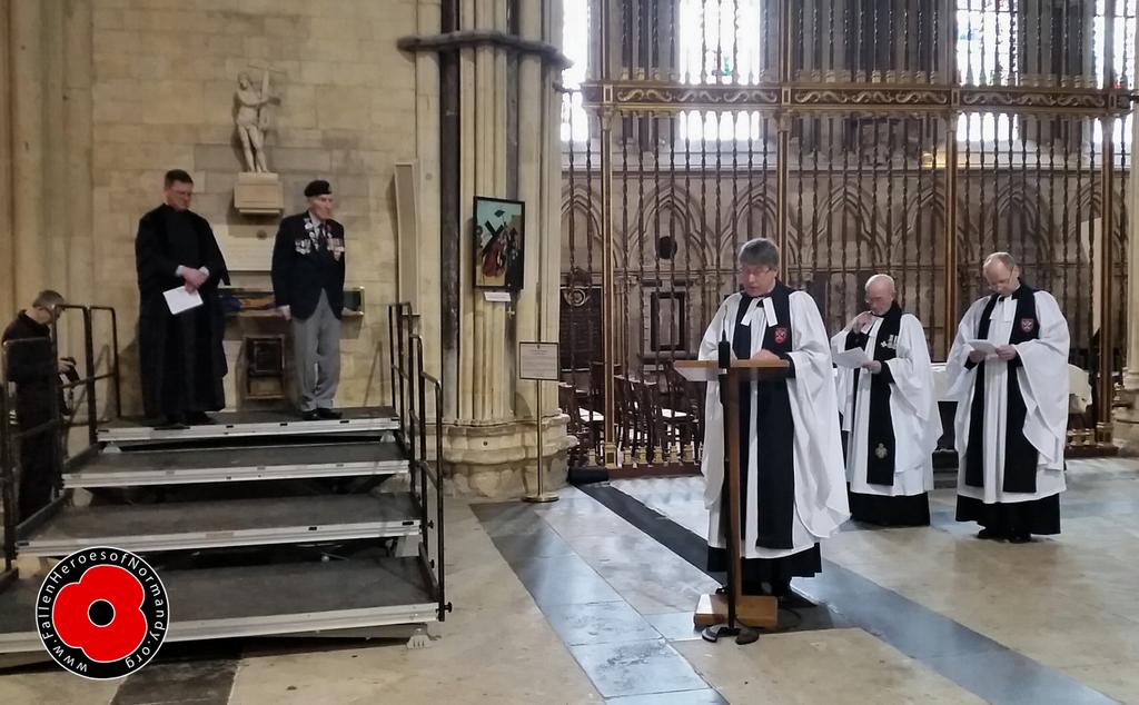 CarlShilleto's tweet photo. Laying up of #Normandy #Veterans #Association Standard at YorkMinster 14th March 2017 https://t.co/dO42E5bXO6