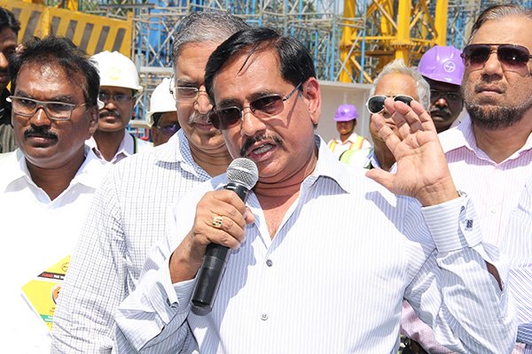 md_hmrl's tweet photo. HYDERABAD METRO RAIL ROB WORKS AT OLIPHENTA & ALUGADDABAVI - MEDIA VISIT AND INTERACTION (04.03.2017)
#hmrgov #ROBworks #ROB https://t.co/g3ZNhwfYDK