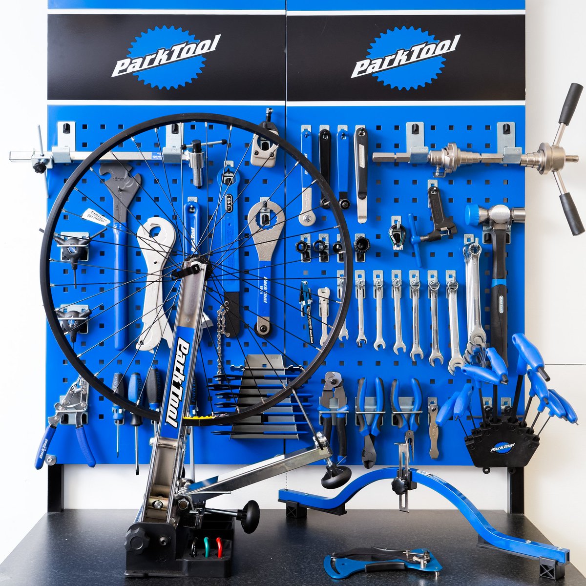 #Win your Mum a #BikeMaintenance course voucher worth £60 for #MothersDay. RT this post for a chance to win! Winner announced 20 March.