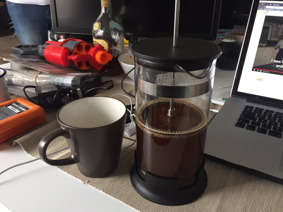 SickoNicko's tweet photo. #cafetiereservice from @Josh__Cotterill driving @theteatrain today. Nothing's too much effort for that lad. https://t.co/R3ubcSBn3J