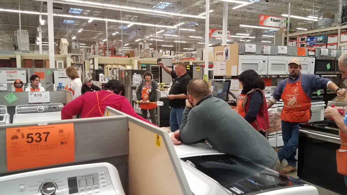 2684Worcester's tweet image. Mr. John Wing getting the 2684 BLIZZARD warriors pumped up for an HD snow day! #nodaysoff #shelfavailability. @dennison_bryan @PaulDeveno