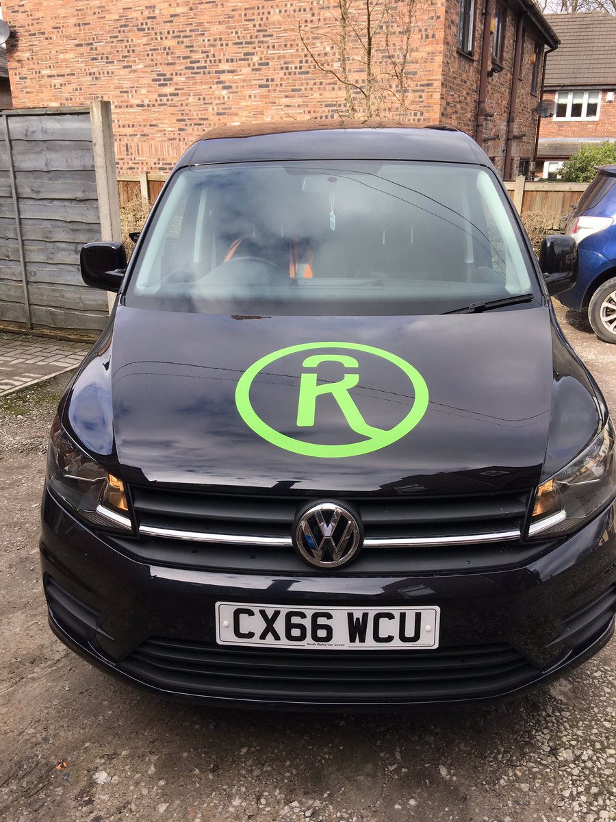 Wefitgraphics's tweet photo. First of the @KleenriteUK vans on the road today #vangraphics #decals https://t.co/o0Zr1esdbC