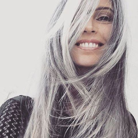 micheleguarino8's tweet photo. ..come si fa a resisterti se #PortiAddosso anche il tuo sorriso migliore🌹 https://t.co/6enaEgfVNn