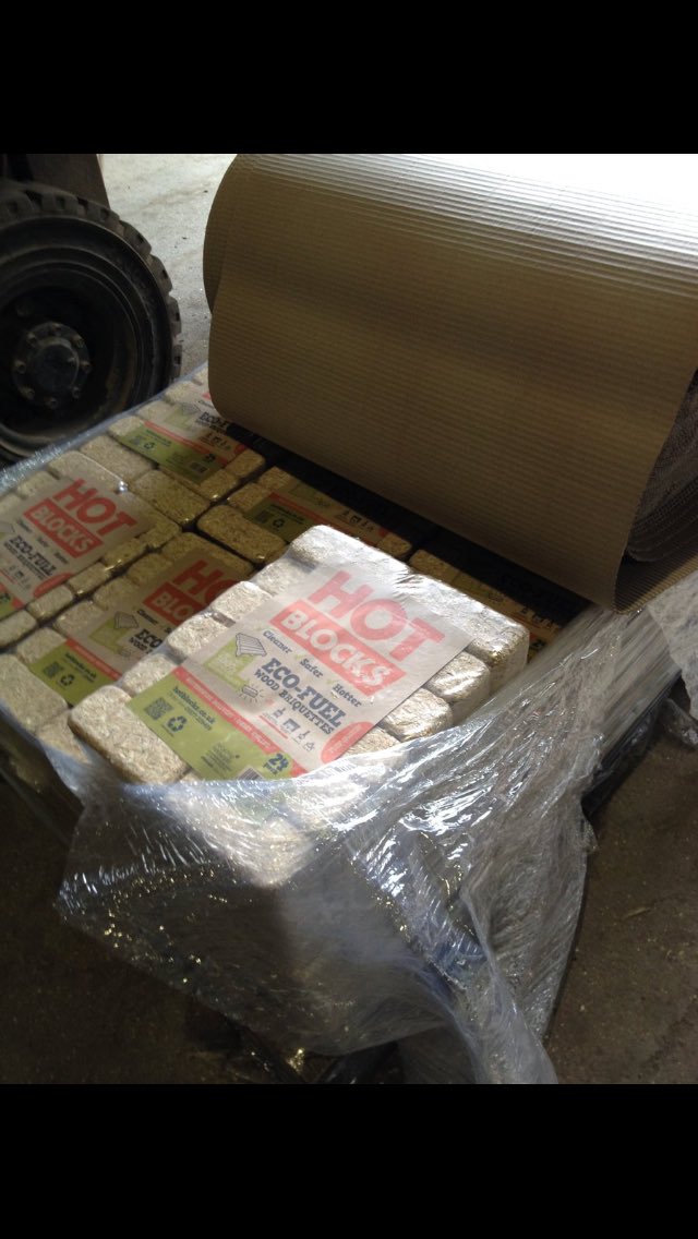 Hotblocksfuel's tweet image. Delivered to your door, briquettes and fire lighters. #woodbriquette #perfectfire