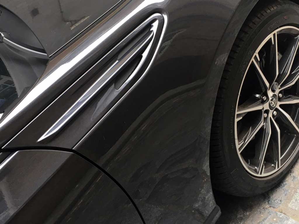 trent_dan's tweet photo. I like this facelifted GT86. Or rather did until I noticed the cool pistons/hachi roku logo has been deleted. Boo! #callthatprogress https://t.co/EYhmw99QtP