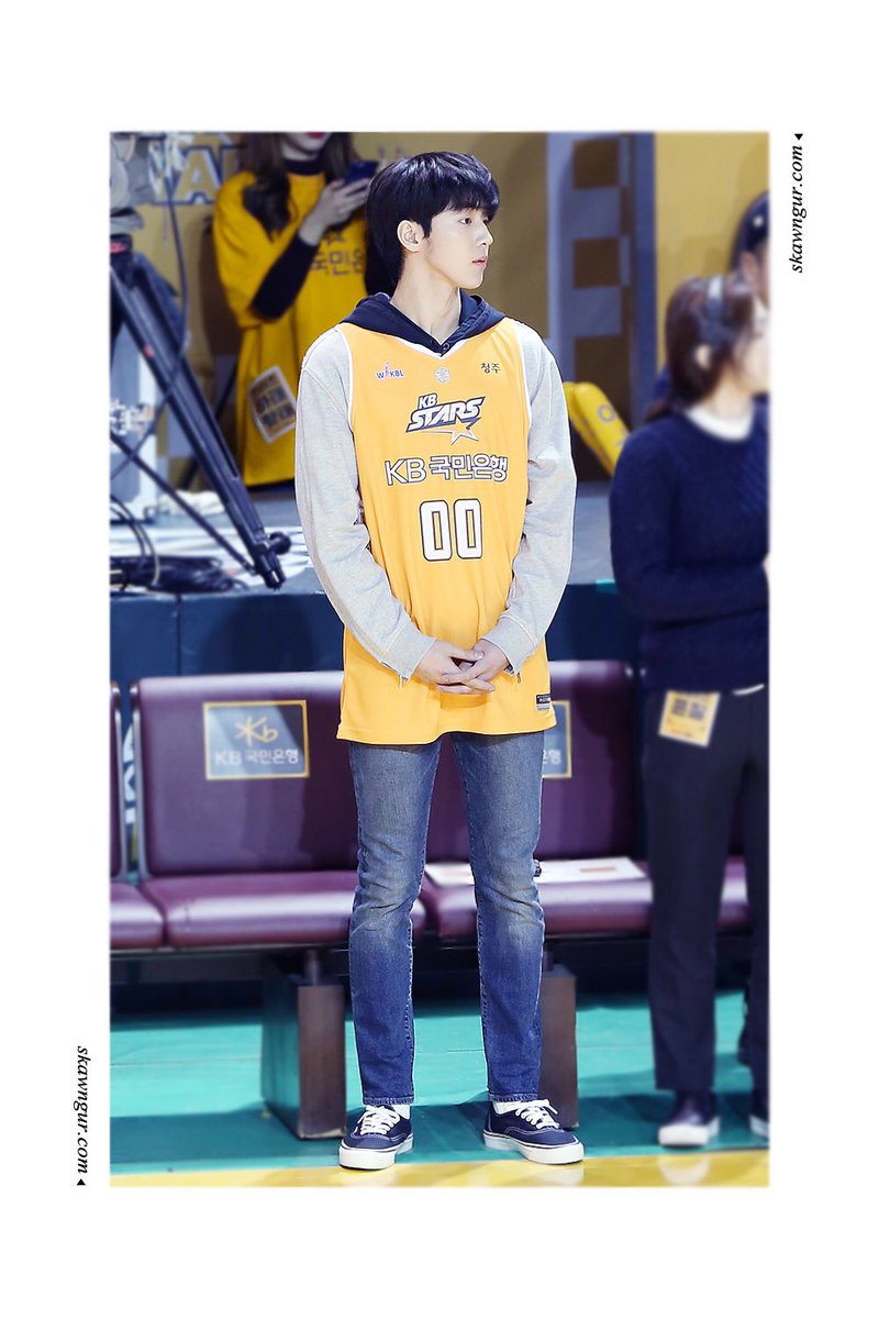 skawngur_com's tweet photo. 170312 KB스타즈 in 청주 시구🏀
you're my sunshine!

#남주혁 #南柱赫 #NAMJOOHYUK #ナムジュヒョク
#tvn #하백의신부 #YG #YGSTAGE https://t.co/czlLz7De0N