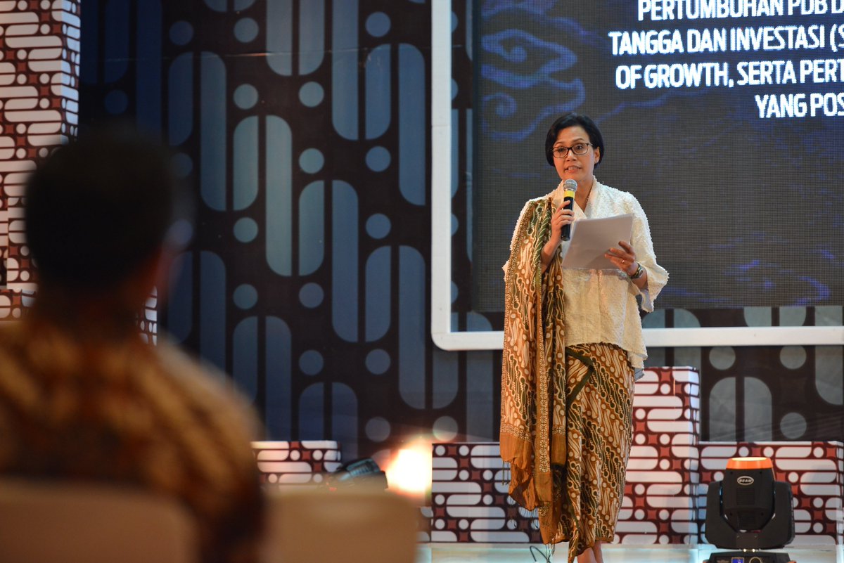 KemenkeuRI's tweet photo. #MenkeuSMI tengah menyampaikan berbagai capaian pembangunan dalam #APBN2016, apa saja? simak di https://t.co/7RVtHXwpBB
#SadarAPBN https://t.co/8upaGZMsI0
