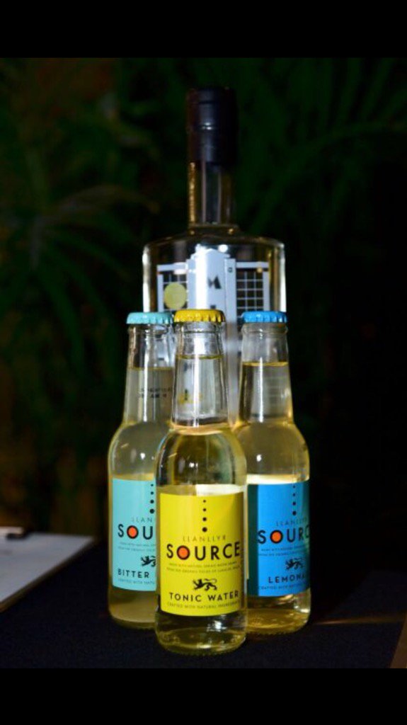 BritWeek's tweet photo. Too early? @miamiclubrum @LlanllyrSource #britweekmiami https://t.co/yfTX93lEne