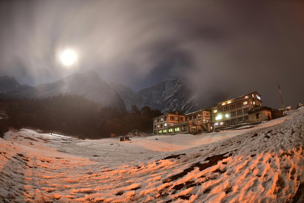 fromtheblue's tweet photo. @FLMgermany one of my #photographs from late night using the new #travel tripod, new blog up to. #snapperstuff https://t.co/J9YHS2MpwZ