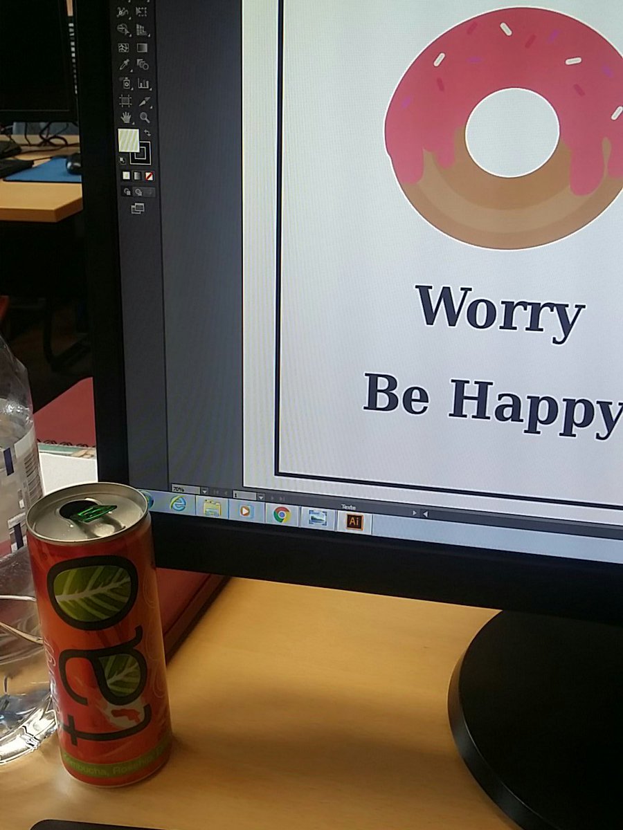 christiaenschl1's tweet photo. La campagne avance! #totebag #cocodonuts #isfsc https://t.co/NqLL372Y9a