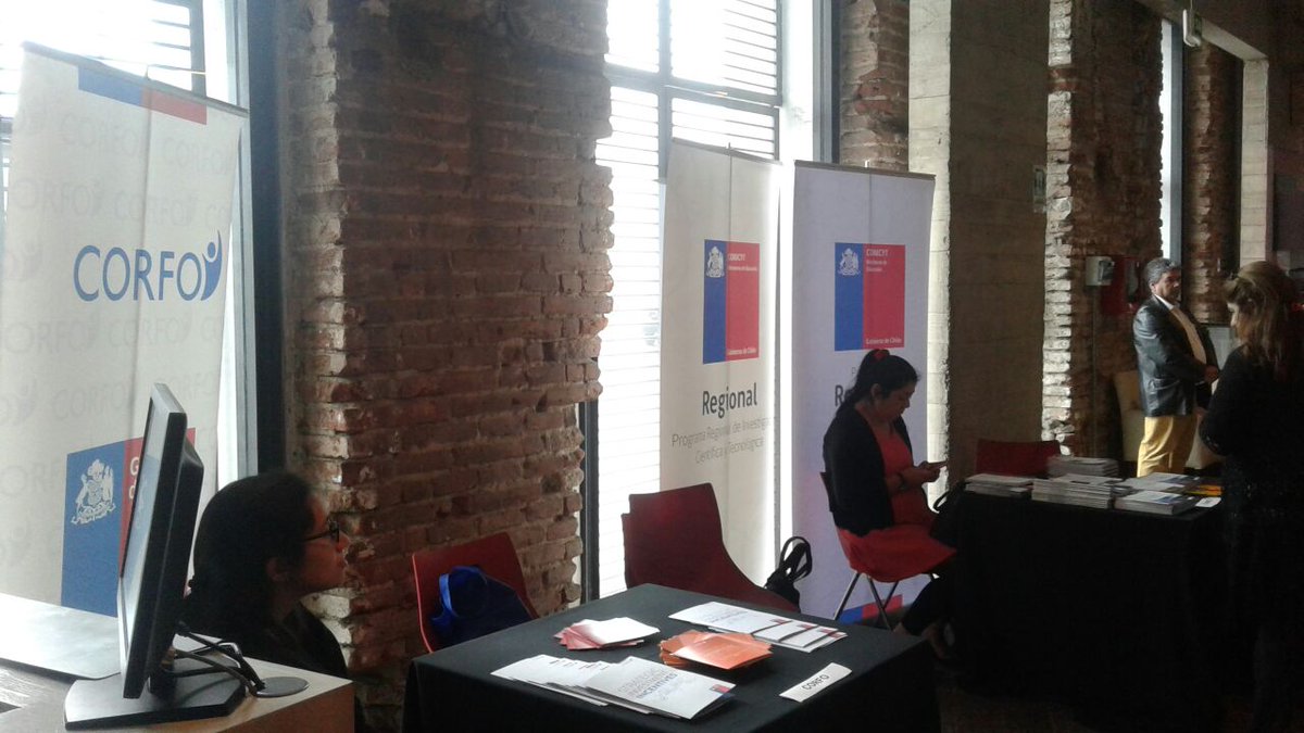 Corfo's tweet photo. #Valparaíso #Corfo presente en la presentación de los avances de la Estrategia Regional de Innovación @EriValparaiso https://t.co/y388iCqTM1