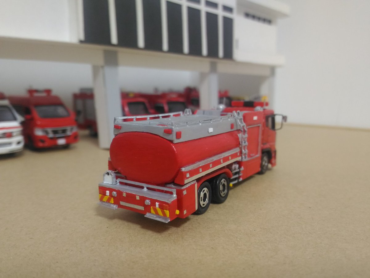 トミカ改造 第10弾 小型ポンプ付き大型水槽車 西派出所配備 モデルは