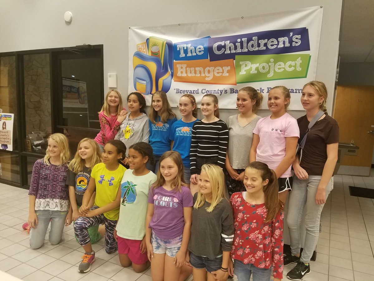 MIPresby's tweet photo. Alecia from MIPC and her Girl Scout Troops boxed food for Children's Hunger Project. #40daysofservice https://t.co/tbTSqxLeTT @childhunger https://t.co/eSEqB1k0pI