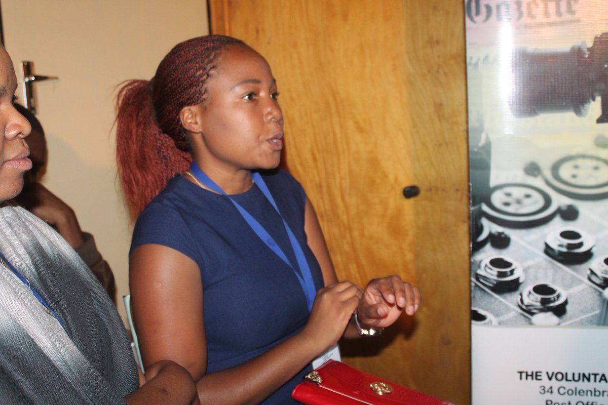 VoluntaryMedia's tweet photo. 3/3 & how to utilise #ICTs in this era of convergence journalism. @misazimbabwe @gmczimbabwe @digisoczim #Vmcz https://t.co/JxiyPhW4Zq