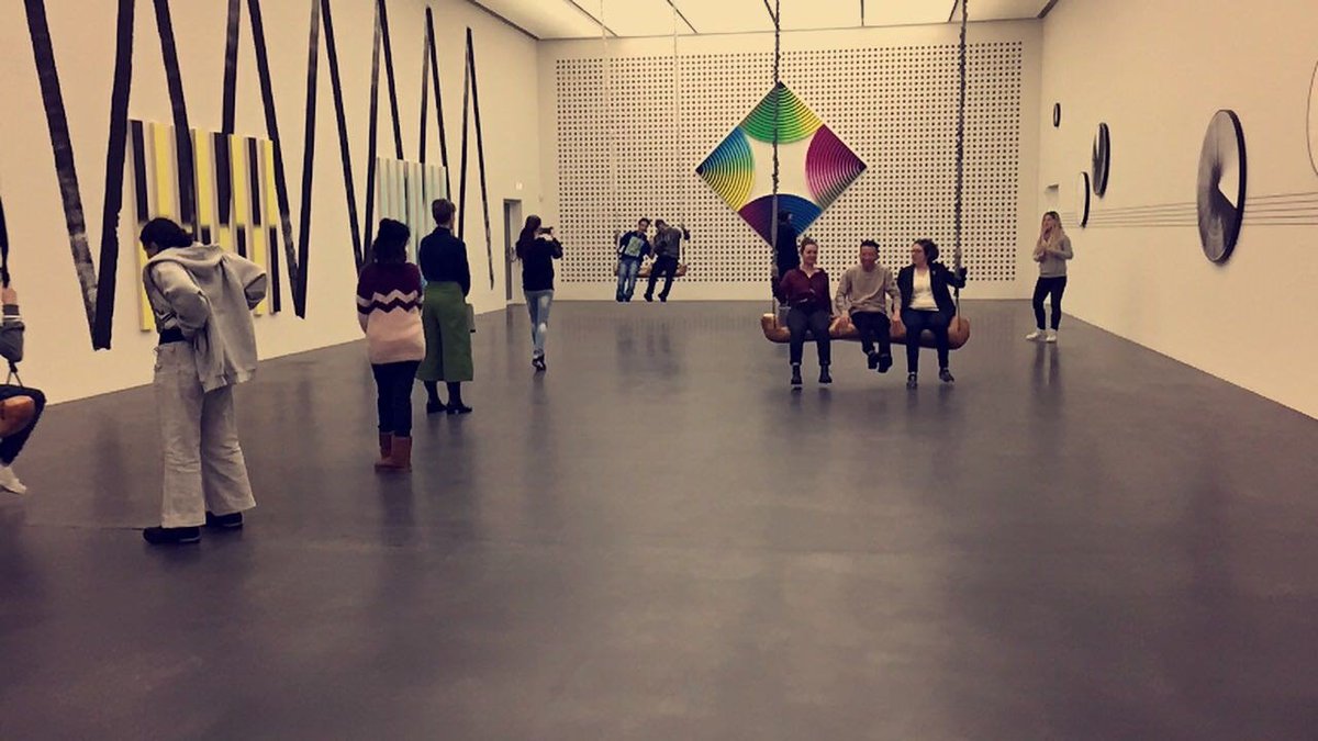 futurx's tweet photo. FuturX war im Kunstmuseum #fun#art https://t.co/AXvyWzSegx