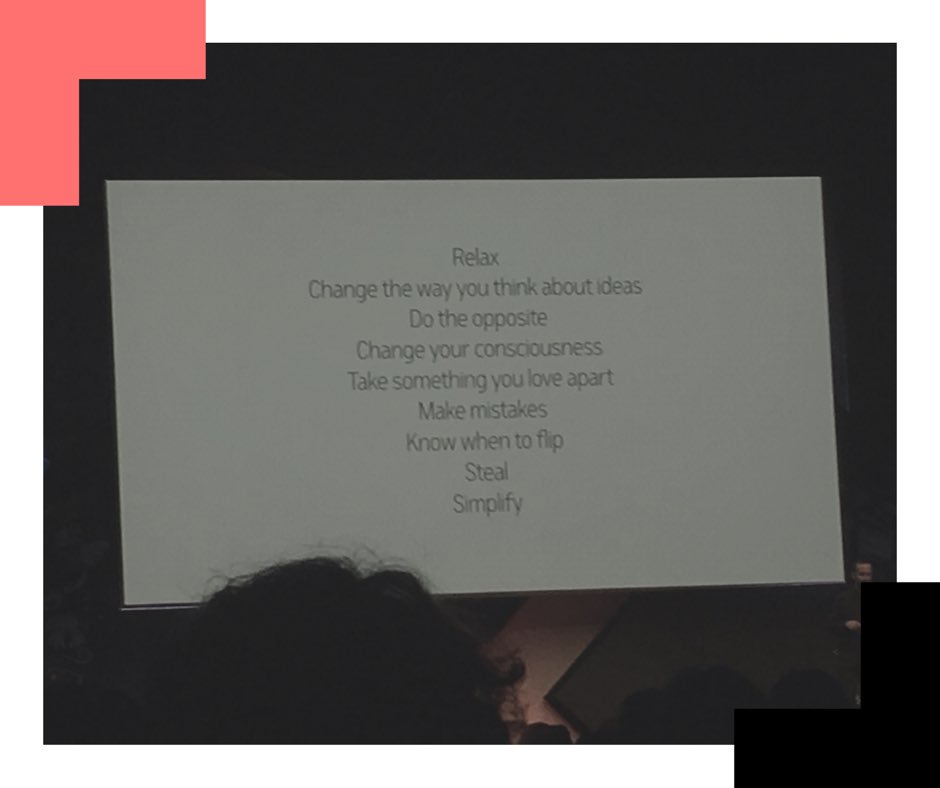 KapagamaFR's tweet photo. Inspiring speech by @Holmanandhunt this afternoon at #PromaxBDA. Talking about finding the right idea when you're out of time. Full room. https://t.co/9KRro0GNjv