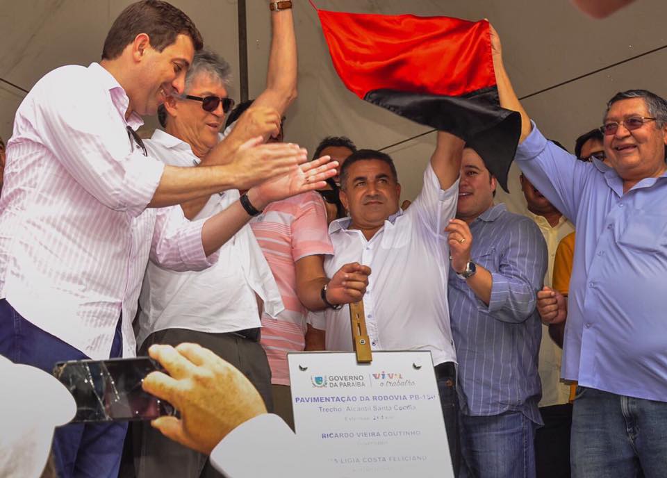 Assembleia_PB's tweet photo. Deputados participam de inaugurações em #SantaCecília, #Umbuzeiro e #Natuba. Saiba mais: https://t.co/IvdjUCkHcL https://t.co/esIFIZJDnu