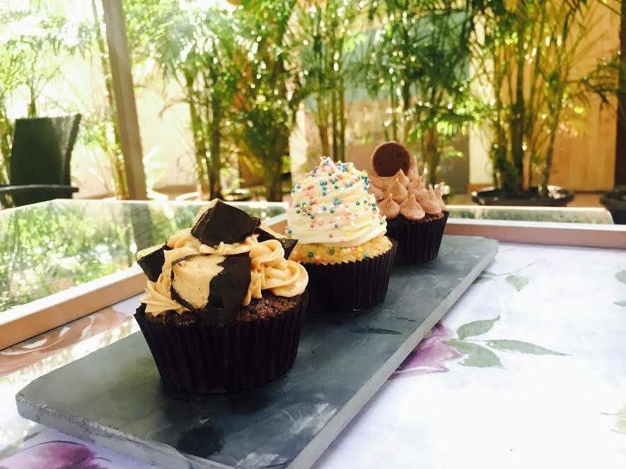 EllipsisBakery's tweet photo. Eenie meenie minie mo, which one will it be though? 

Place an order: 022-66164653

#EllipsisBakery #LoveAtFirstBite #DeliveryUntilMidnight https://t.co/2cwn8mzqCS