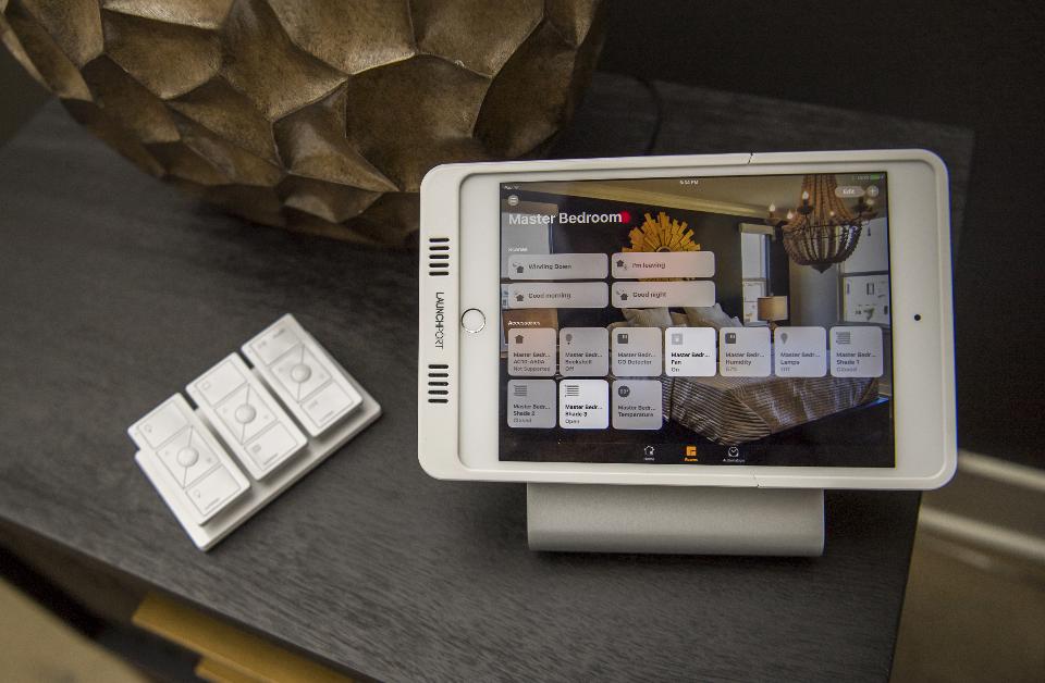 EvanKirstel's tweet image. 7 Predictions On The Next #SmartHome Innovation by @forbestechcncl forbes.com/sites/forbeste… #IoT