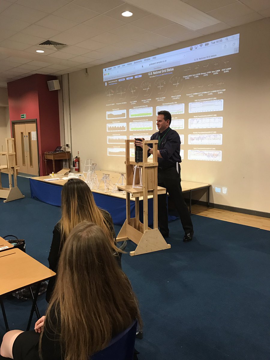 AdventureDHC's tweet photo. 20kg weight #STEM https://t.co/UiRrAP1MQt