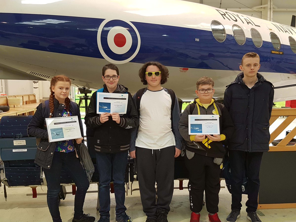 Da iawn <a href="/easternhighcdf/">Eastern High</a> Tîm 1 - enillwyr Her Aero heddiw. Llongyfarchiadau!