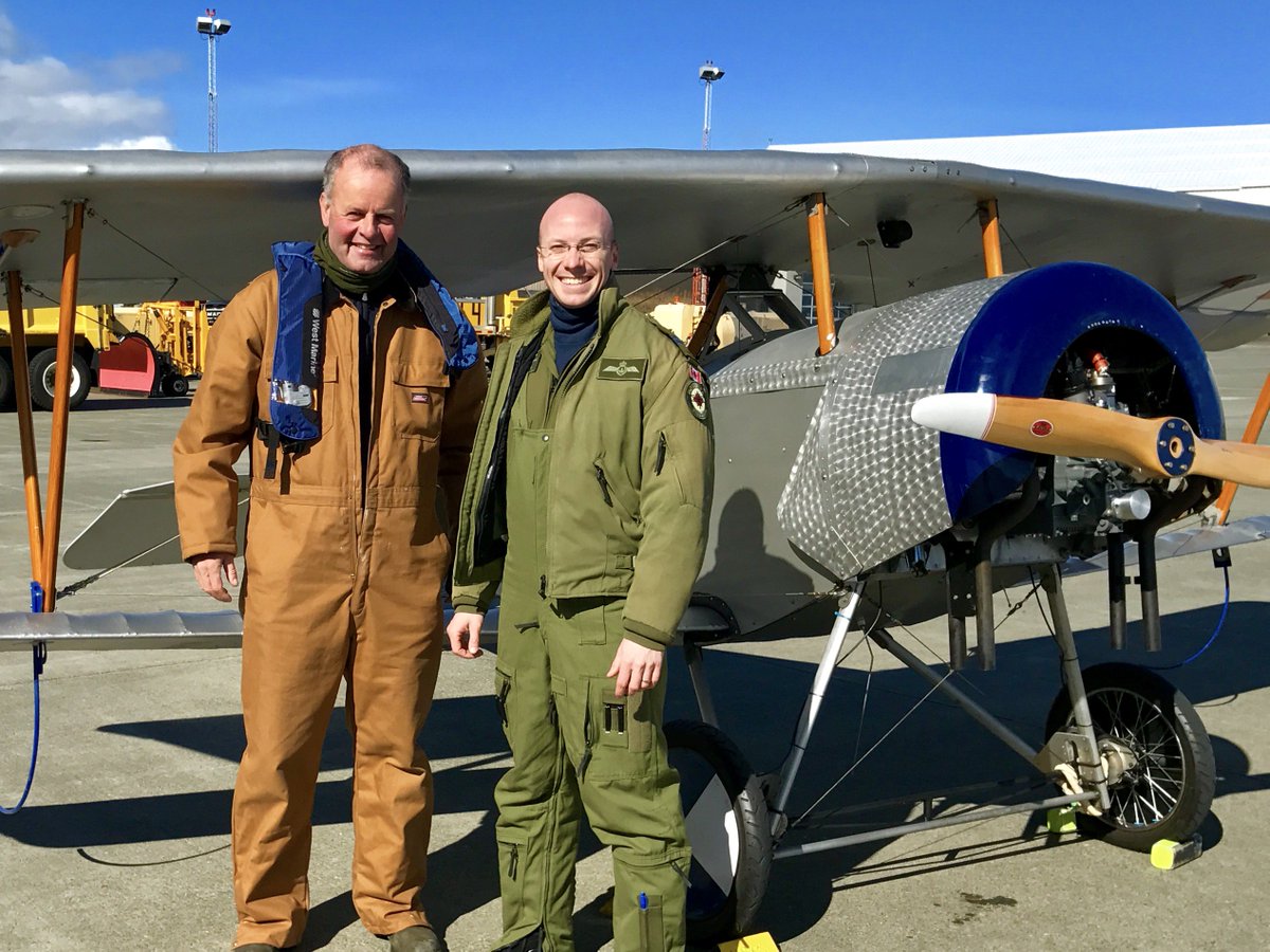 ARC_RCAF's tweet photo. Décollage!
Des pilotes s’envolent afin de se préparer à leur participation à la #VimyFlight et le 100e anniversaire!
#VIMY100 #RFCC100 #ARC https://t.co/ZmTYGyA7fA