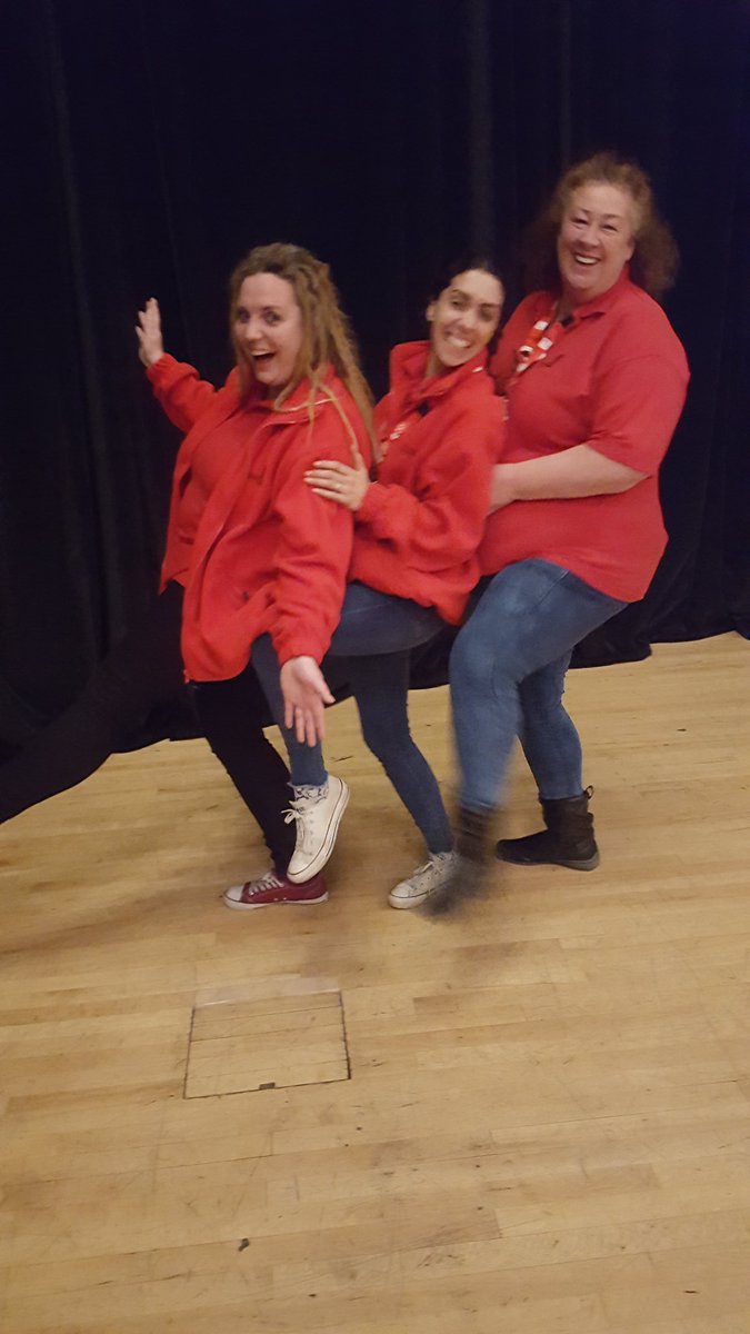 Huge thanks to @StaffsUni student ambassadors Juliette, Carly and Yvonne for supporting today's rehearsals #StokeSSPDance <a href="/RegandVic/">Regent Theatre & Victoria Hall</a> today