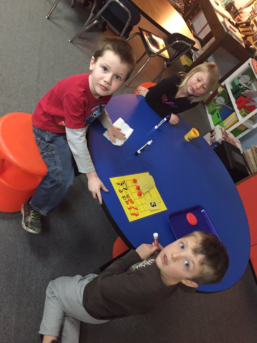 superduperjen1's tweet photo. Getting our math on. Ss working together to share strategies and work together to compose and decompose 10. #collaboration #sharethinking https://t.co/BbQp7VTBgN