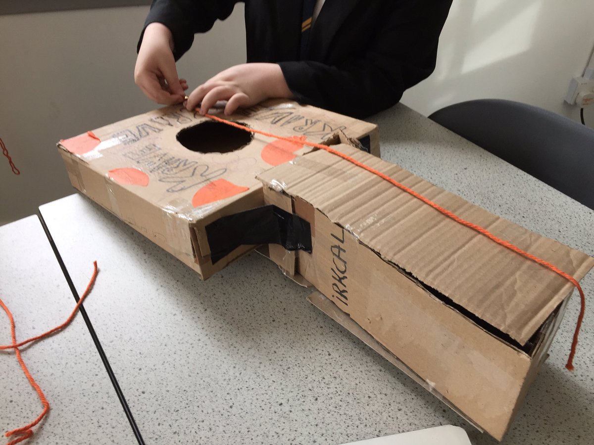KHSScience's tweet photo. Making some fantastic musical instruments in s1 science Enrichment! #musicmeetsscience #musicisscience https://t.co/BmG4AFlHQQ
