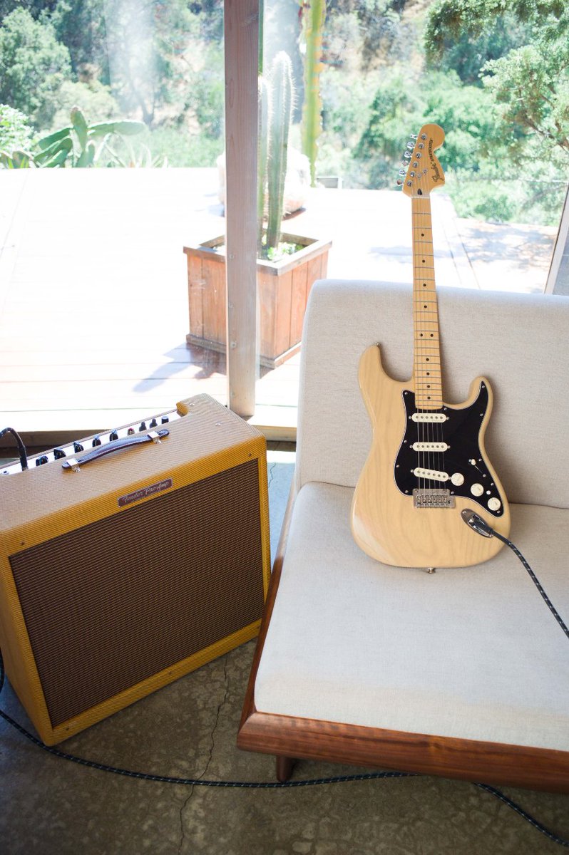 Fender's tweet image. Check out this “Stratisfying” picture. fender.com/deluxe-series