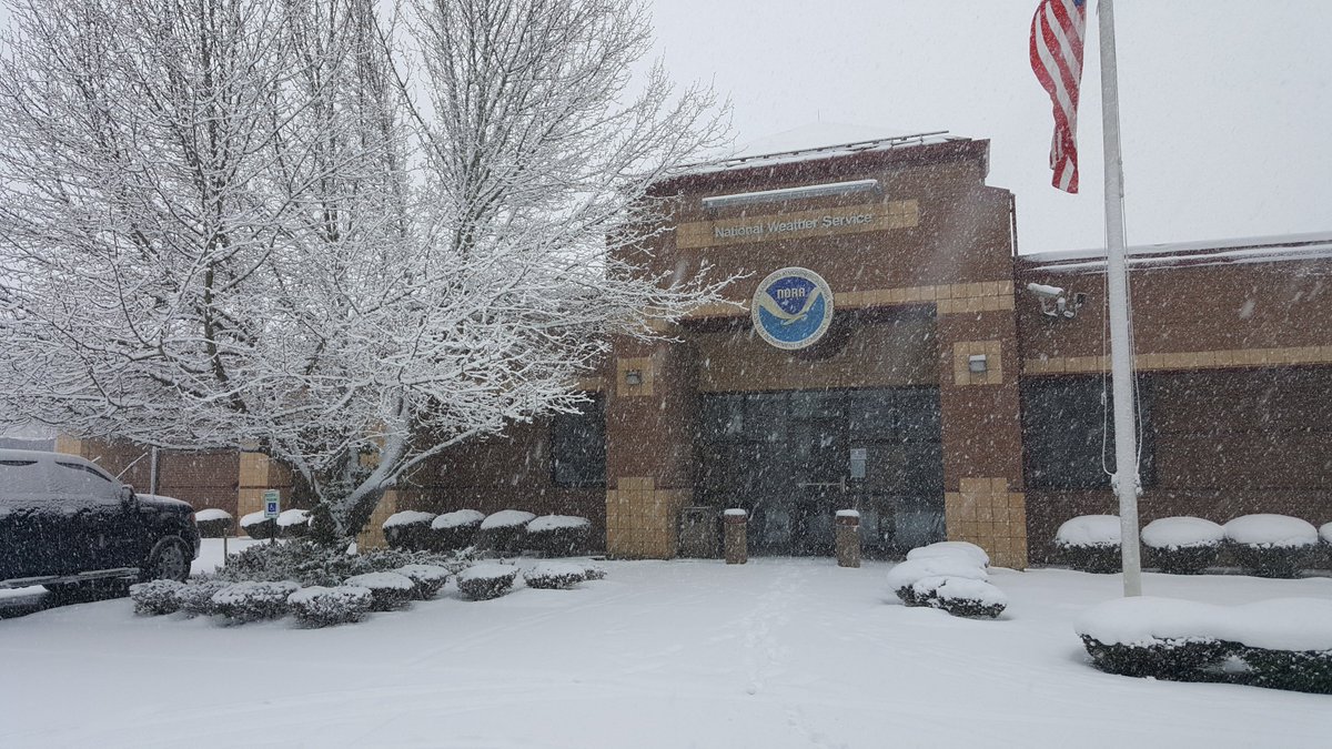 Nws Boston On Twitter It Is A Winter Wonderland Outside With 2 4