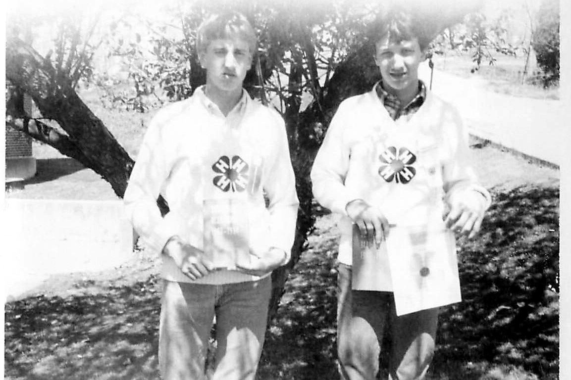 HoustonCo_UTExt's tweet photo. Reggie Spurgeon and Todd Milton were Congress Ready back in the day! #Tennessee4H #4HGrown #ExtensionMonth https://t.co/bwyT4qQzYh