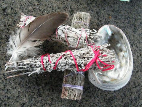 Spiritcouncil8's tweet photo. #nobadvibes #spiritualwarrior #homecleanse https://t.co/ehx2mxuN7y