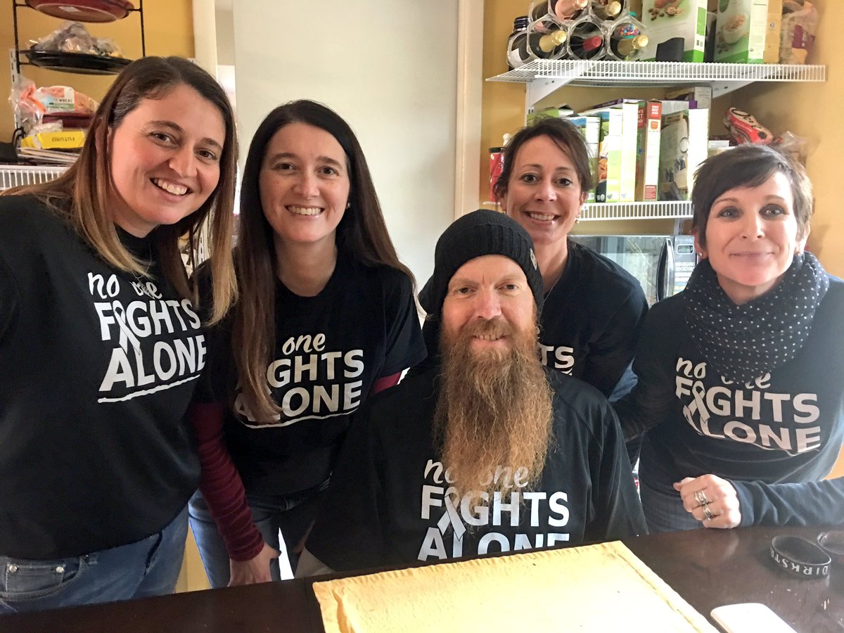 teamdraft's tweet photo. So much love in Williamstown, WV for #DirkStrong #changingthefaceoflungcancer #SuperBowlChallenge @OSUCCC_James @LUNGevity #LCSM https://t.co/UrhCZJ2ee5