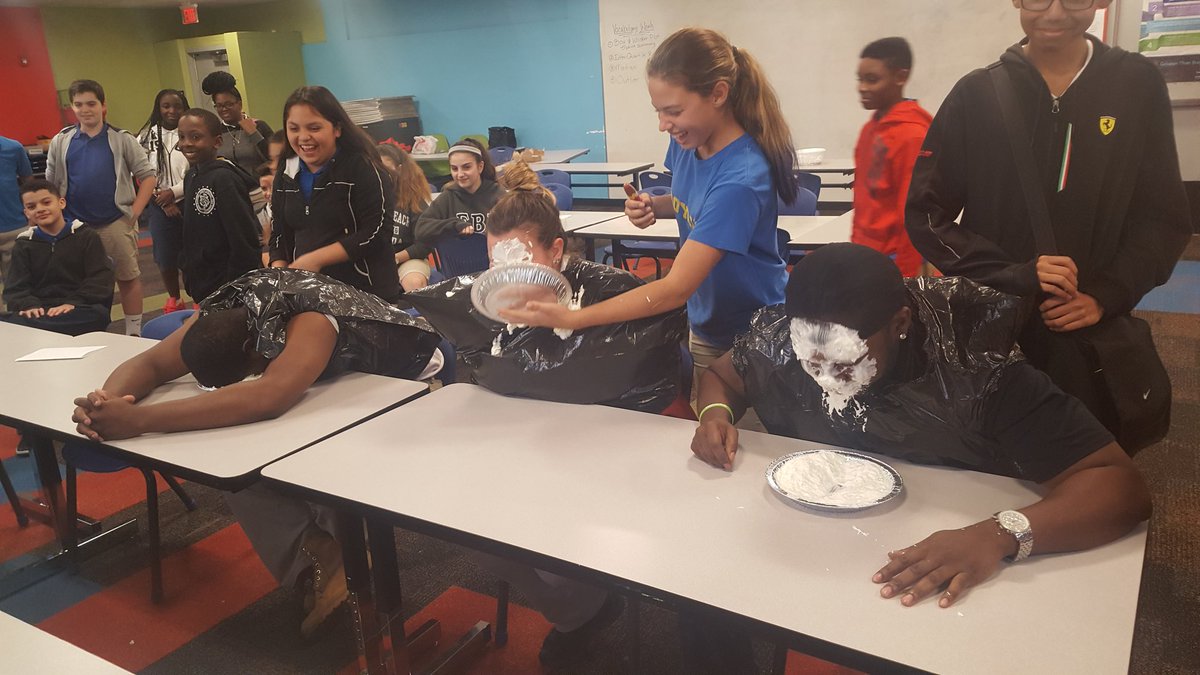 shanseneds's tweet photo. Celebrating Pi/Pie Day in @iPrepMath @RedlandRoyals... @DrIliaMolina @BeverlyPerezV #PiChallengeAccepted! #MathCelebration https://t.co/1JYt5qMULB
