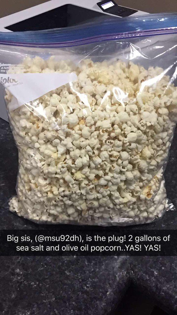 mrsharper's tweet photo. I have the best sisters in the world! Thanks @msu92dh #PopcornPlug 🔌 https://t.co/xirix7sHZU
