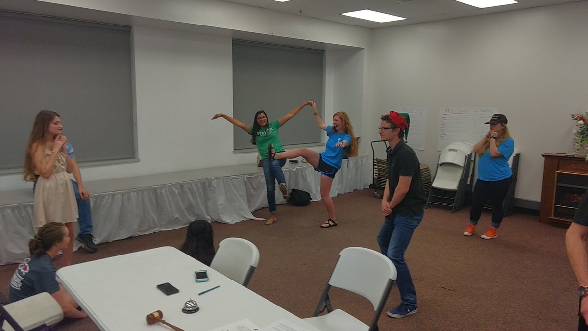 WCFYIG's tweet photo. Business Dress meetings are always 🔥🔥🔥and there's one this thurs! #wcf #yig #flyig #businessdress #dresstoimpress #getengaged #fun https://t.co/ZAnd9B4HeO
