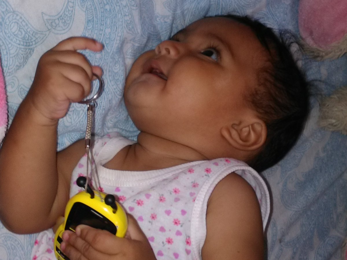 😍☺️OJITOS😍😜