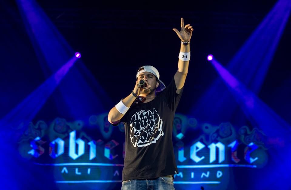 Antes de su presentación en <a href="/festereopicnic/">Festival Estéreo Picnic</a>, <a href="/aliakamind/">Ali</a> nos presenta 'Siempre recuerdos' → bit.ly/2mpr3ox