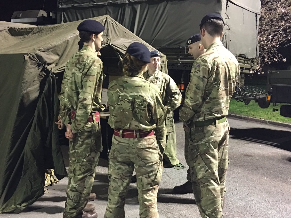CO_75_Engr_Regt's tweet photo. Army Officer Cadets from OTR NW enjoying an introduction to @75EngrRegt #engineering #withheartwithmind @NorthWestRFCA @Proud_Sappers https://t.co/Ewwt5a1p5B
