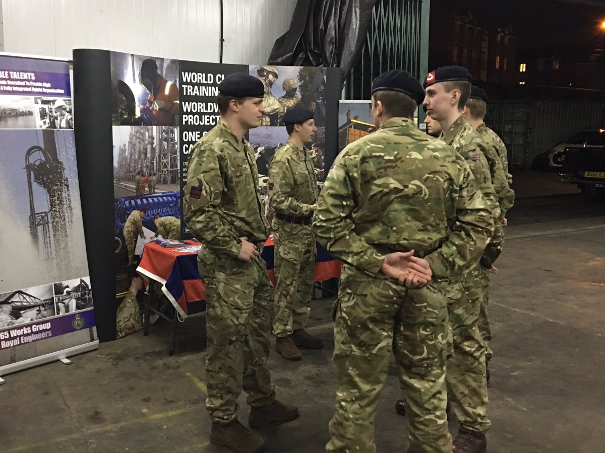 CO_75_Engr_Regt's tweet photo. Army Officer Cadets from OTR NW enjoying an introduction to @75EngrRegt #engineering #withheartwithmind @NorthWestRFCA @Proud_Sappers https://t.co/Ewwt5a1p5B